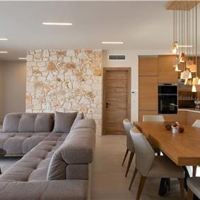 3 bedroom villa with pool & seaview, near Acharavi, sleeps 6